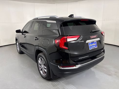 Used 2023 GMC Terrain SLT w/ LPO, Floor Liner Package AWD/4WD image 6