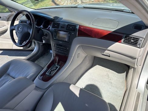 Used 2002 Lexus ES 330 FWD image 32