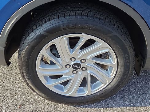 Used 2021 Lincoln Corsair FWD image 7