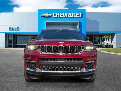 Used 2024 Jeep Grand Cherokee L Limited AWD/4WD image 8
