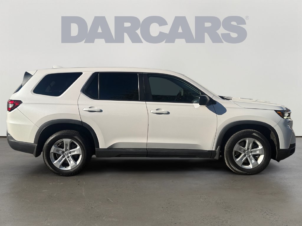 Used 2023 Honda Pilot LX image 8