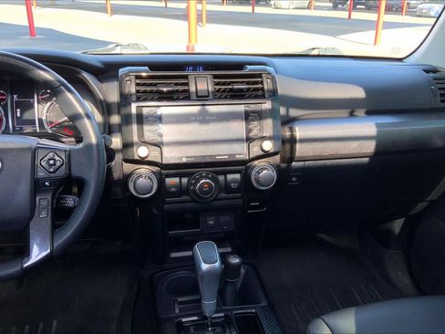 Used 2021 Toyota 4Runner TRD Off-Road Premium w/ Moonroof Package AWD/4WD image 7