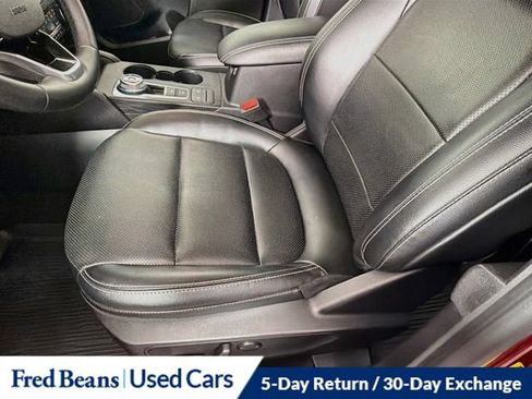 Used 2022 Ford Escape SEL AWD/4WD image 26