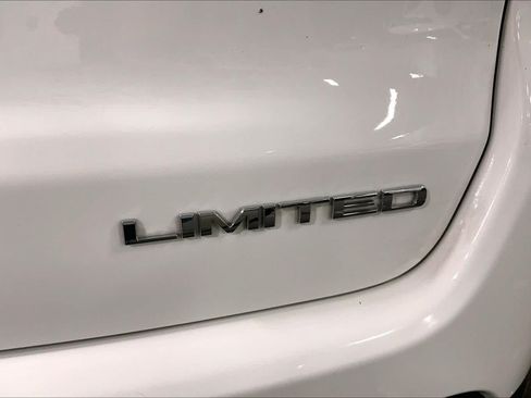 Used 2017 Jeep Compass Limited AWD/4WD image 10