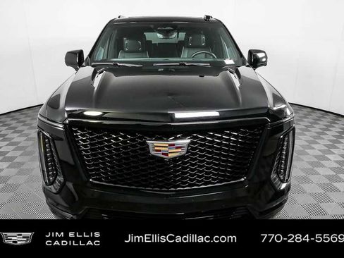 Used 2025 Cadillac Escalade Sport Platinum image 27