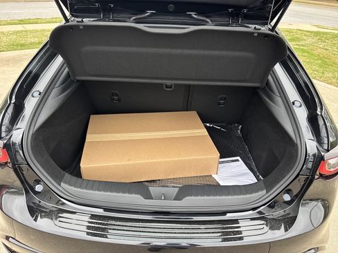 New 2026 MAZDA MAZDA3 2.5 S Hatchback w/ Premium Pkg image 8