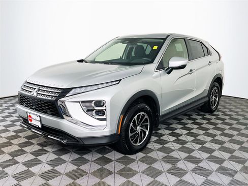 Used 2024 Mitsubishi Eclipse Cross ES image 3