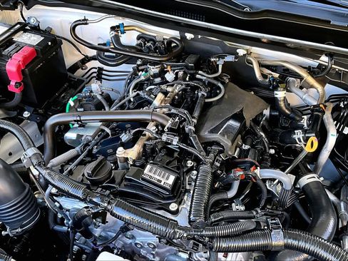 Used 2025 Toyota Tacoma TRD Sport image 31