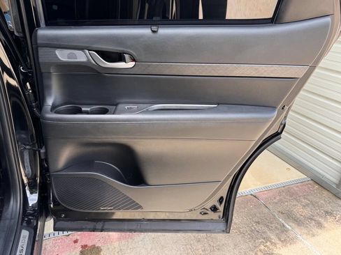 Used 2023 Hyundai Palisade Limited FWD image 25