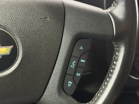 Used 2021 Chevrolet Express 3500 w/ Driver Convenience Package RWD image 29