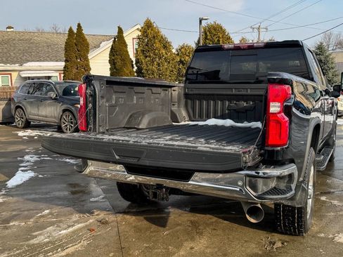 Used 2020 Chevrolet Silverado 2500 LTZ w/ LTZ Premium Package image 22