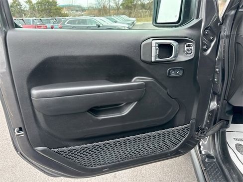 Used 2023 Jeep Gladiator Rubicon w/ LED Lighting Group image 14