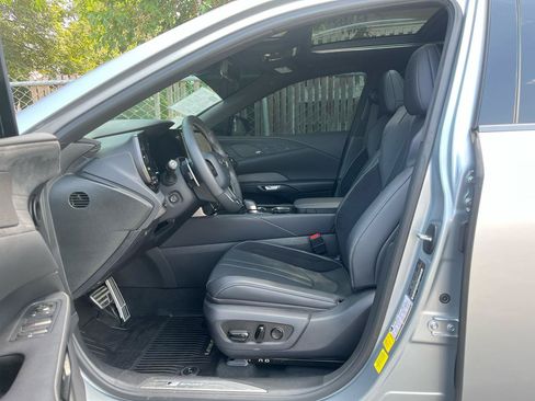 Used 2024 Lexus RX 500h F Sport w/ Convenience Package AWD/4WD image 3
