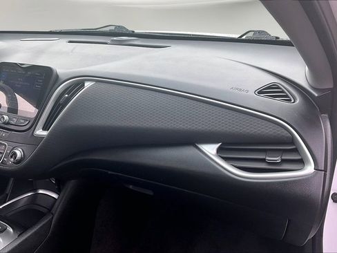 Used 2024 Chevrolet Malibu LT image 23