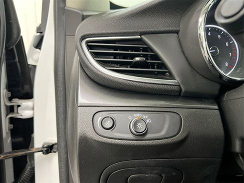 Used 2018 Buick Encore Preferred image 16