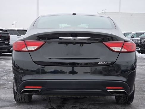 Used 2015 Chrysler 200 S w/ Comfort Group image 17