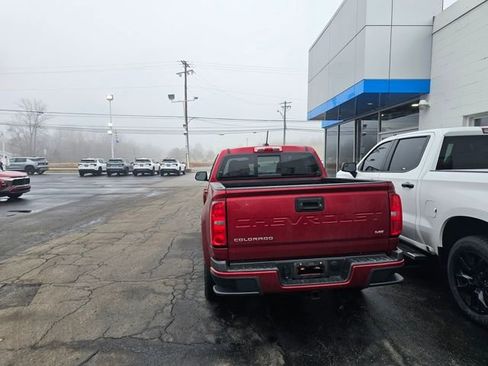 Used 2021 Chevrolet Colorado LT w/ LT Convenience Package image 4