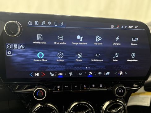 Used 2024 Chevrolet Blazer EV LT image 24