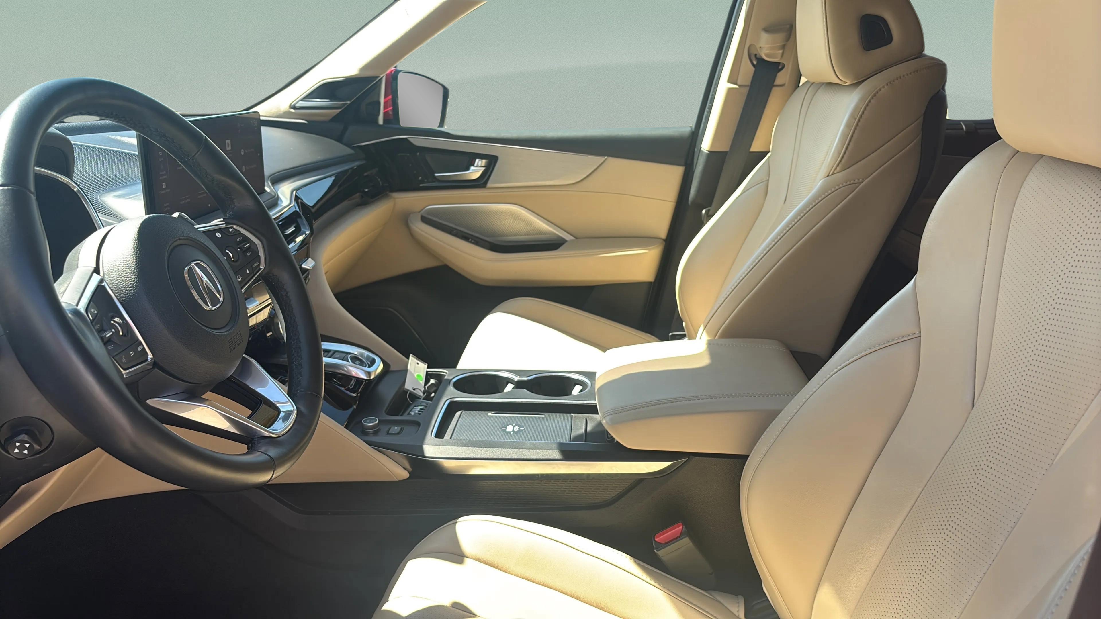 Used 2025 Acura MDX w/ Technology Package FWD image 18