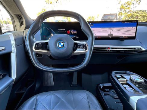 Used 2023 BMW iX xDrive50 image 5
