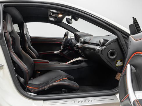 Used 2014 Ferrari F12 Berlinetta image 27
