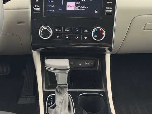 Certified 2023 Hyundai Tucson SEL AWD/4WD image 11