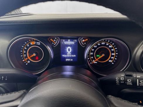 Used 2023 Jeep Wrangler Sport S image 11