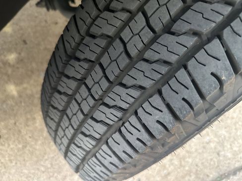 Used 2020 Toyota Tacoma SR image 8