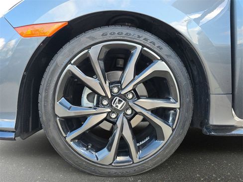 Used 2018 Honda Civic Sport Touring image 37
