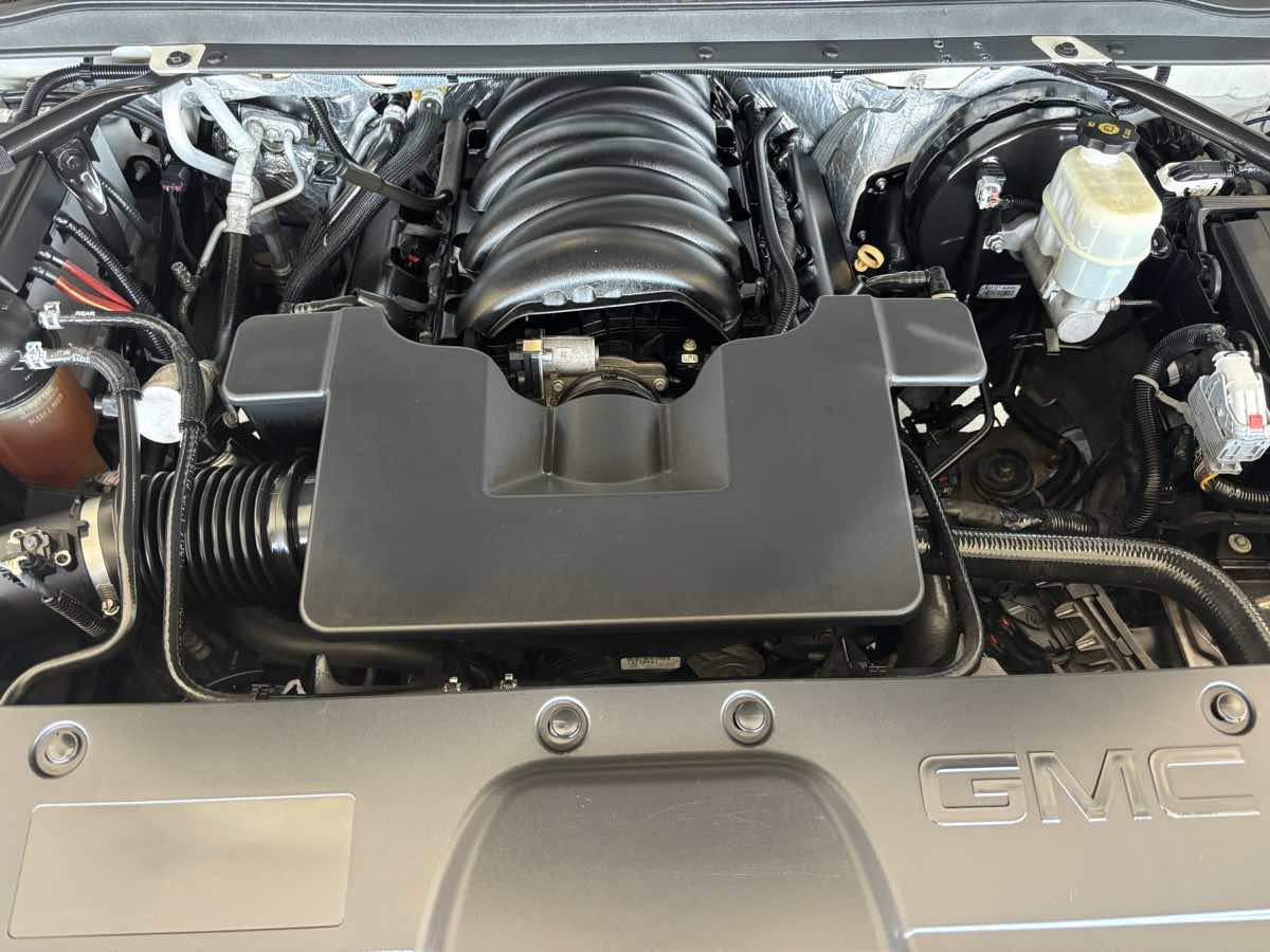 Used 2015 GMC Yukon XL SLT w/ Open Road Package RWD image 31