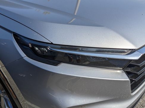 Used 2025 Honda CR-V EX-L image 6