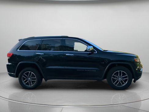 Used 2018 Jeep Grand Cherokee Limited AWD/4WD image 32