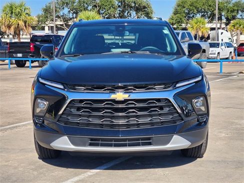 Used 2024 Chevrolet Blazer LT w/ Convenience Package image 2
