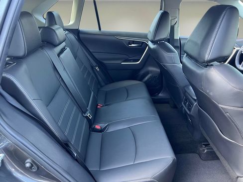 Certified 2022 Toyota RAV4 XLE Premium FWD image 17