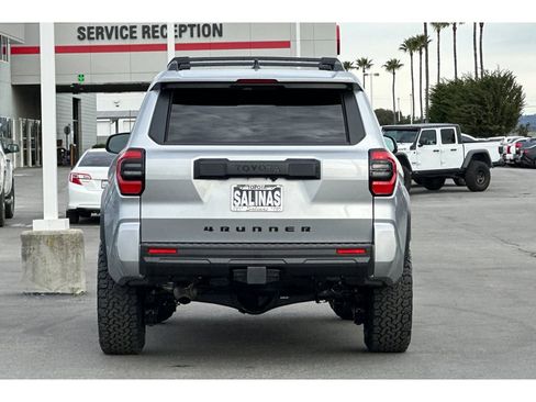 New 2026 Toyota 4Runner SR5 image 5
