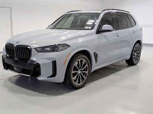 Used 2024 BMW X5 xDrive40i w/ M Sport Package AWD/4WD image 1