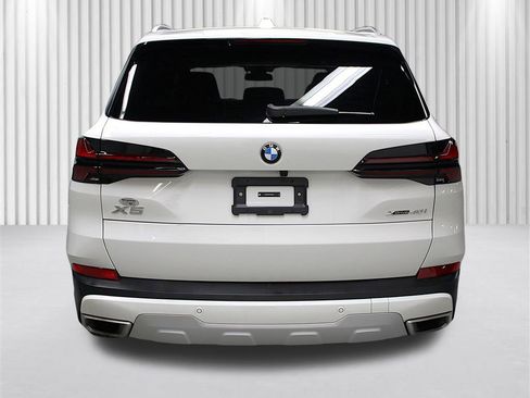 Used 2026 BMW X5 xDrive40i AWD/4WD image 4