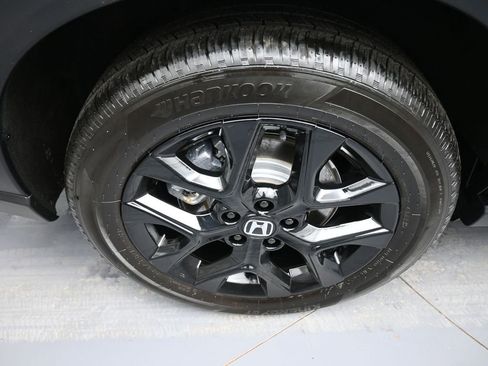 Certified 2025 Honda HR-V Sport image 12