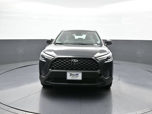 Certified 2022 Toyota Corolla Cross L AWD/4WD image 2