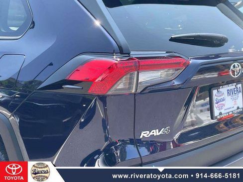 Certified 2025 Toyota RAV4 XLE w/ Convenience Package AWD/4WD image 10