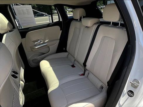 Certified 2023 Mercedes-Benz GLA 250 4MATIC image 23