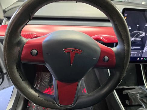 Used 2021 Tesla Model Y Long Range AWD/4WD image 15