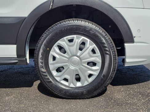 Certified 2023 Ford Transit 350 XLT RWD image 9