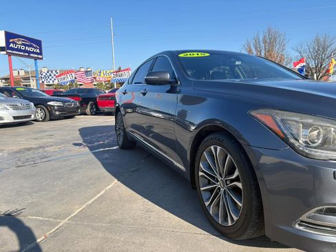Used 2015 Hyundai Genesis 3.8 w/ Option Group 04 image 2