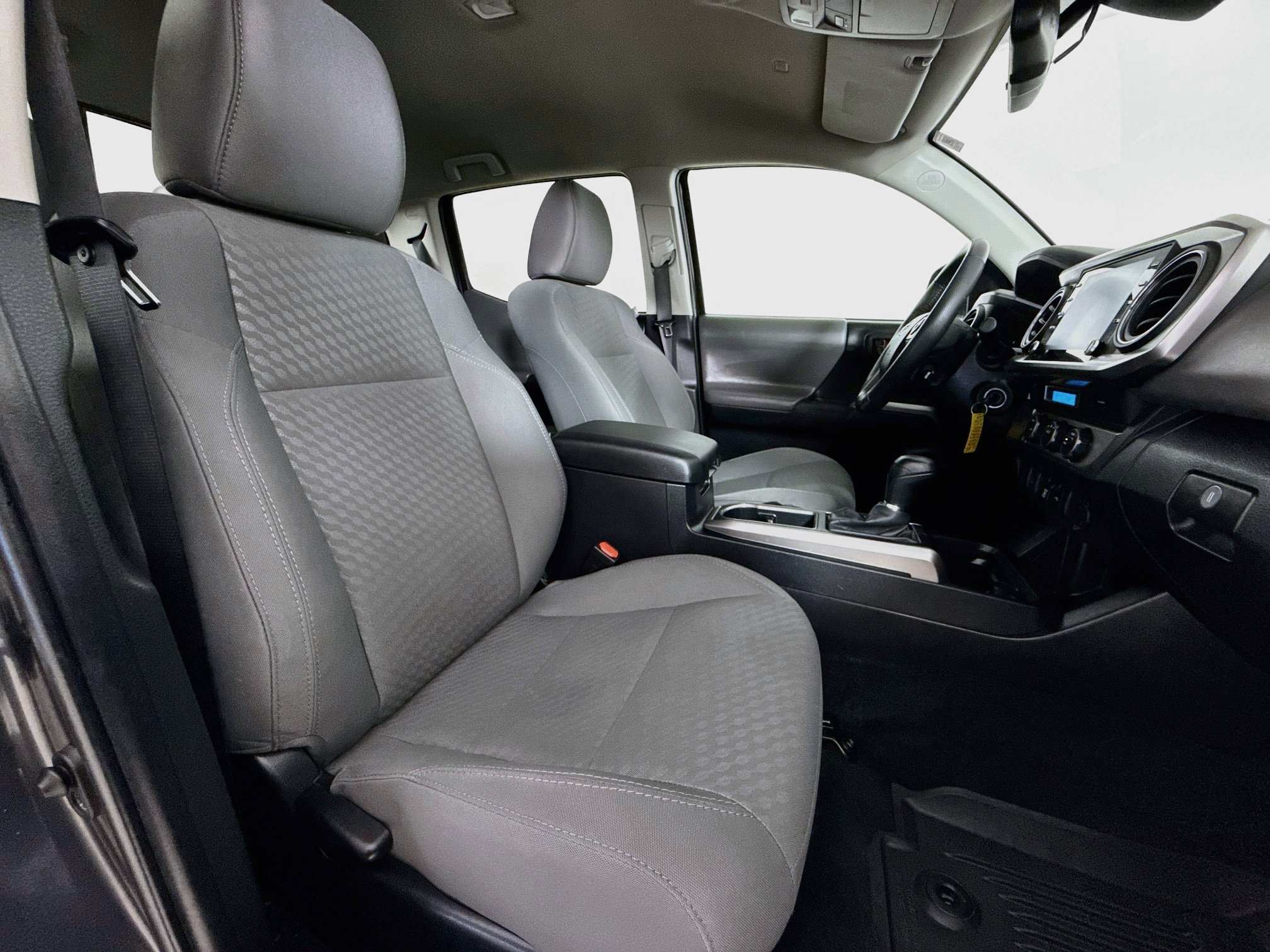 Certified 2022 Toyota Tacoma SR5 RWD image 27