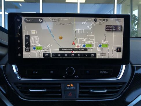 Used 2023 Nissan Altima 2.5 SR w/ SR Premium Package image 18