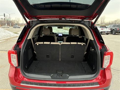 Certified 2021 Ford Explorer Limited w/ Equipment Group 301A image 17