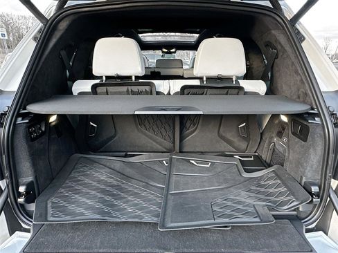 Certified 2024 BMW X7 xDrive40i w/ Premium Package image 28