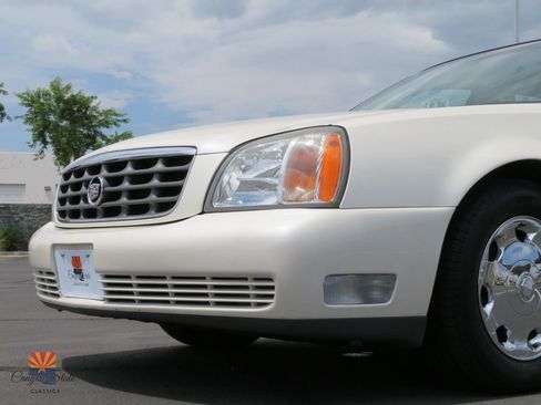 Used 2002 Cadillac De Ville DHS w/ Safety/Security Pkg FWD image 39