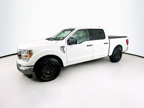 Used 2021 Ford F150 XLT w/ Equipment Group 301A Mid RWD image 4